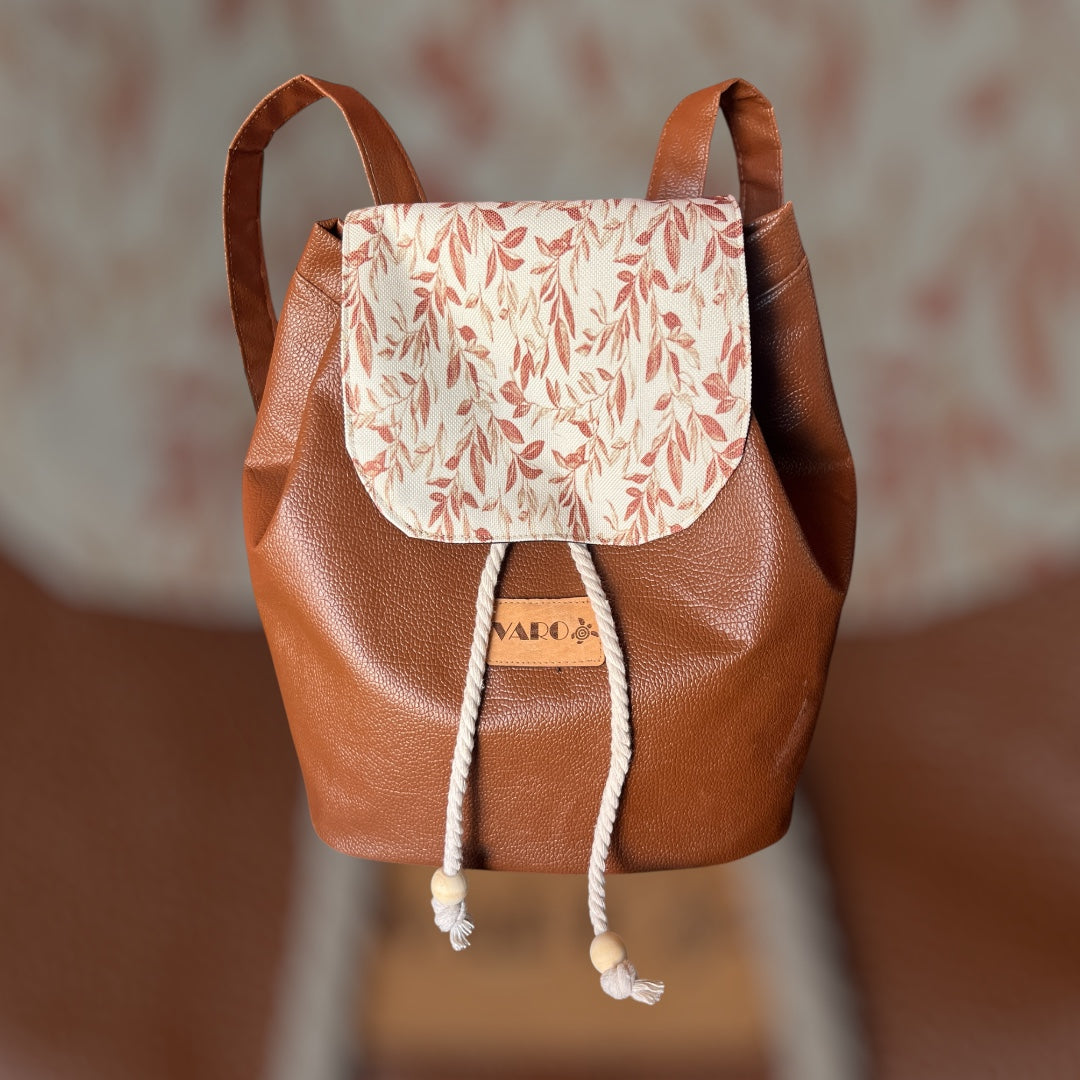 Mochila ecocuero cafe